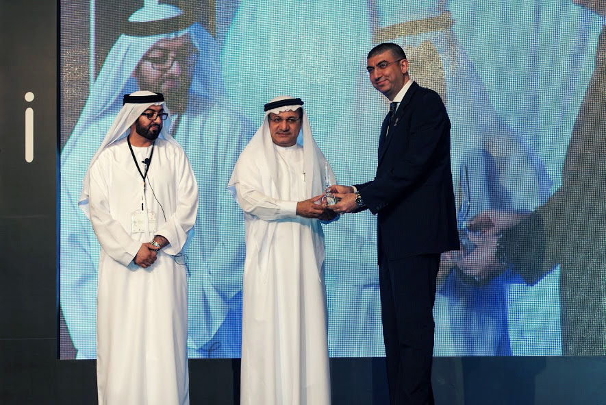 itworx-education-honored-in-mohammed-bin-rashid-smart-learning-awards-in-dubai